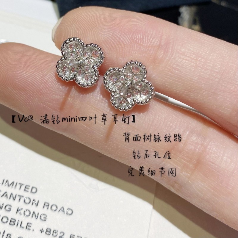 VCA Earrings 