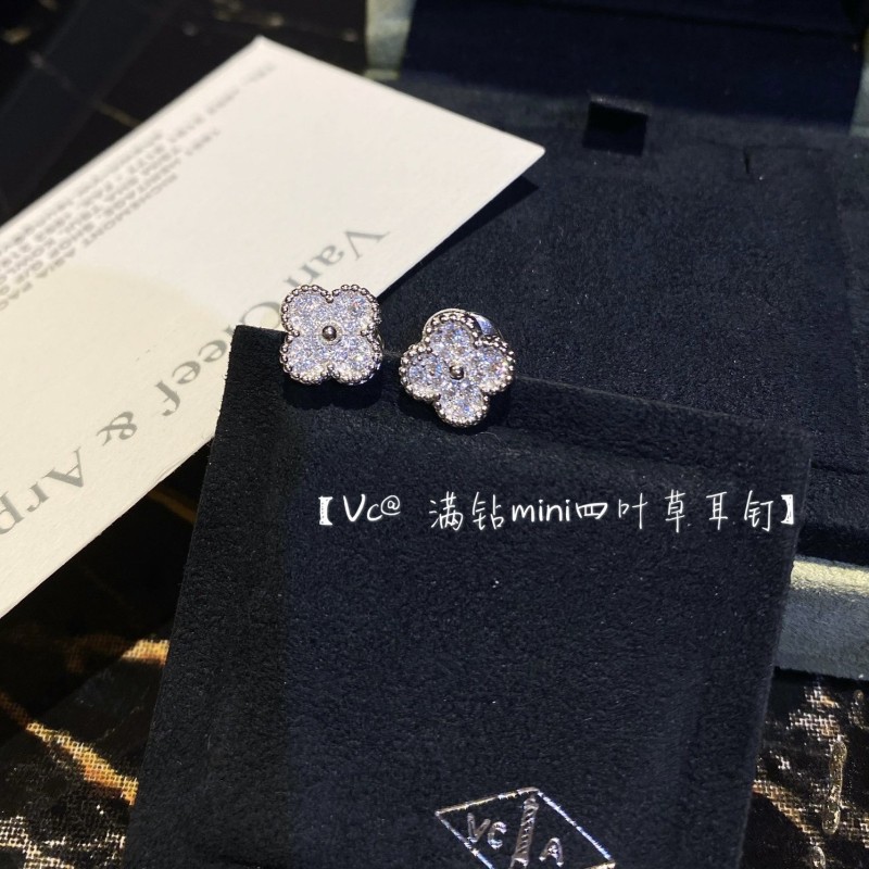 VCA Earrings 