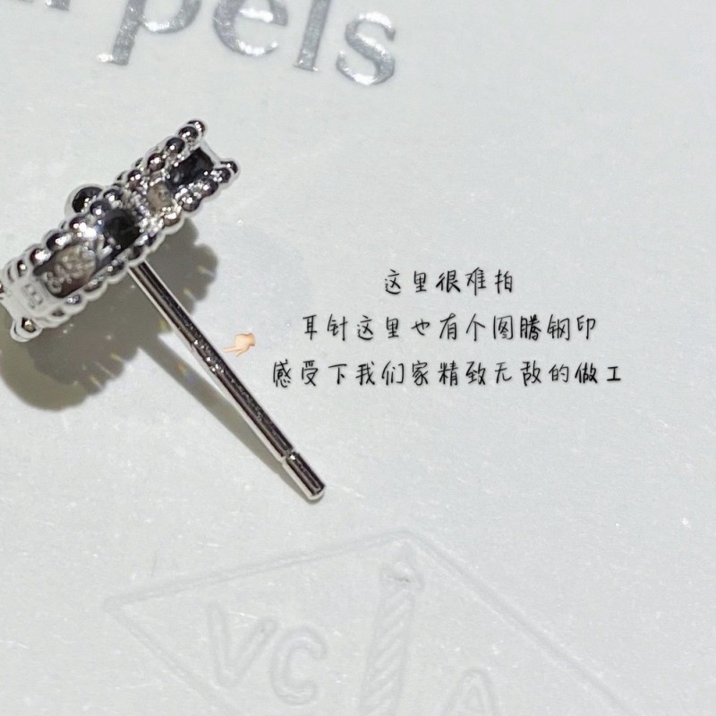 VCA Earrings 