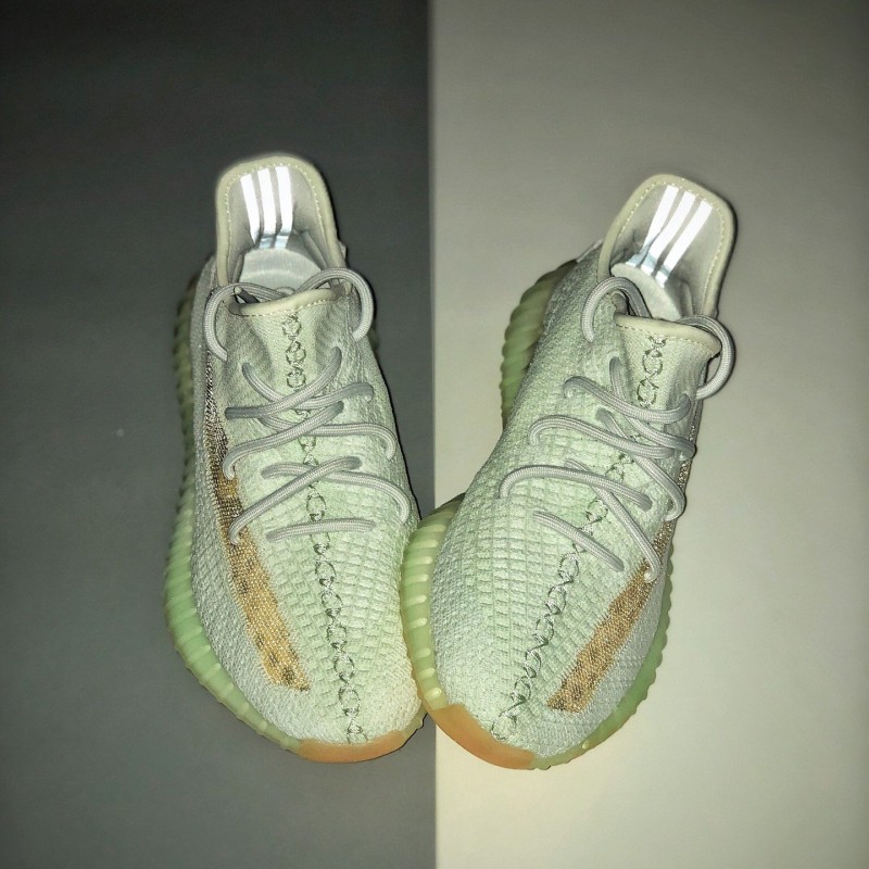 Adidas Yeezy 350 海盐