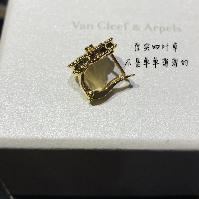 VCA Earrings 