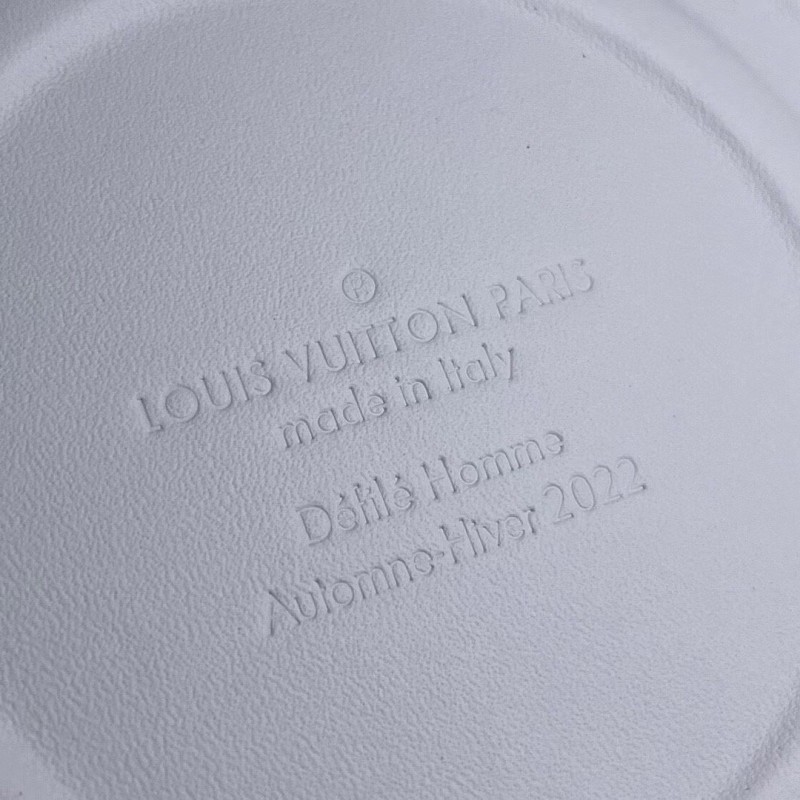 LV Paint Can